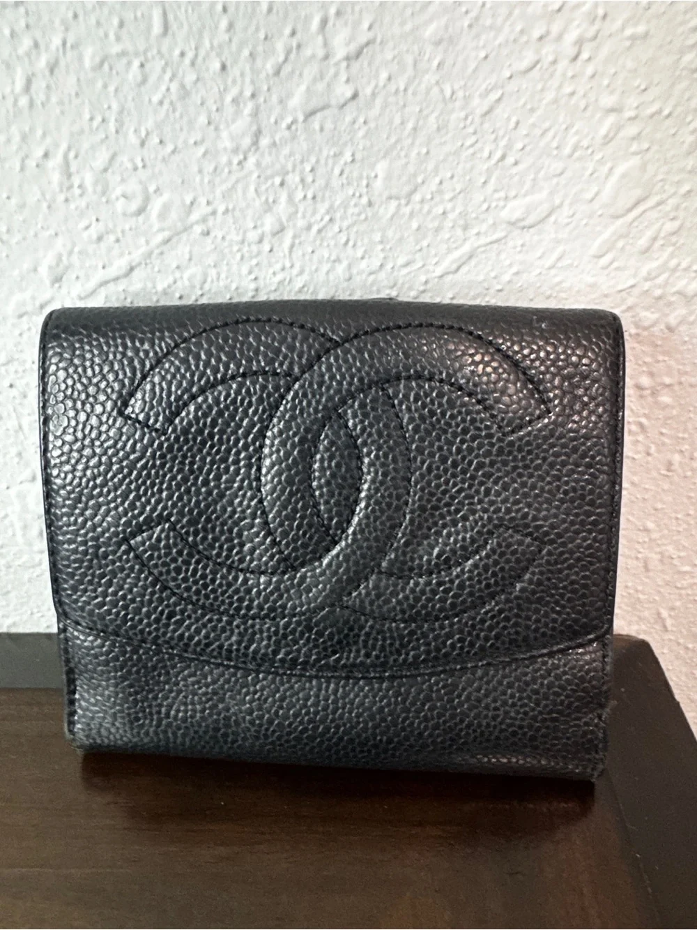 CHANEL Black Textured Caviar Leather Card Wallet with Interlocking CC